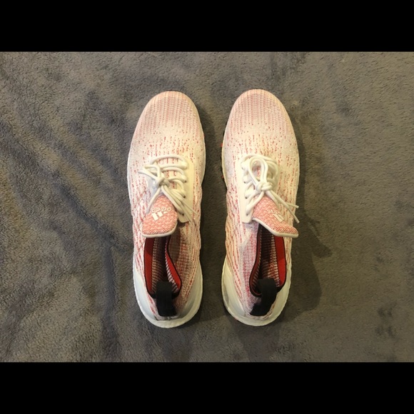 UltraBoost All Terrain 'Candy Cane' - Picture 3 of 4